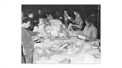 6888th-central-postal-directory-battalion-sort-mail-france-1945