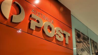 australia-post-sign-postal-service-ahmed-fahour-resigns