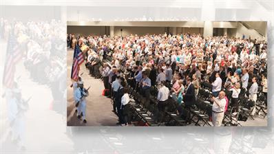 crowd-applauds-us-navy-color-guard