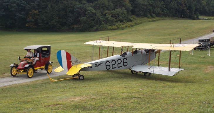 curtiss-jenny-biplane-old-rhinebeck-aerodrome-world-stamp-show