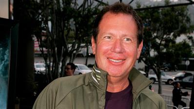 garry-shandling-stamp-collector