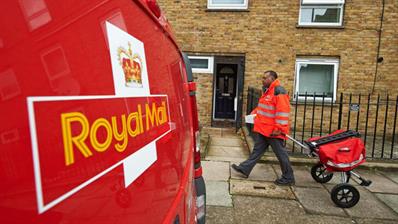 royal-mail-truck-uk